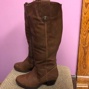 WIDE CALF brown riding boots!